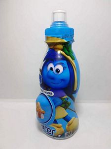 Les Boissons_boissons_Schtroumpf_surprisedrinks_bouteille_eau_schtroumpfette-tempette(10a).jpg