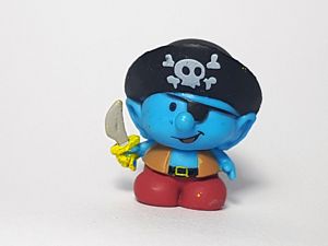Les Figurines Micro-village_figurines_Schtroumpf_micro-village_figurine_schtroumpf-pirate.jpg