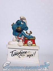 Socle message Français blanc_fr_Schtroumpf_socle-mess_fr_blanc(01a).jpg