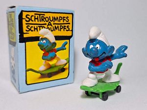 Super Schtroumpf_schtroumpf_Schtroumpf_super-schtroumpf-40204-skateboard(10a).jpg