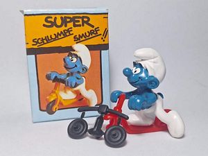 Super Schtroumpf_schtroumpf_Schtroumpf_super-schtroumpf-40230-scooter(10a).jpg