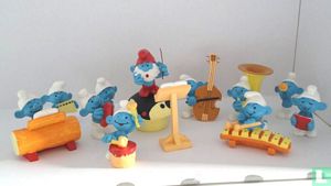 Image de la série : Les Schtroumpfs : Orchestre Vietnam